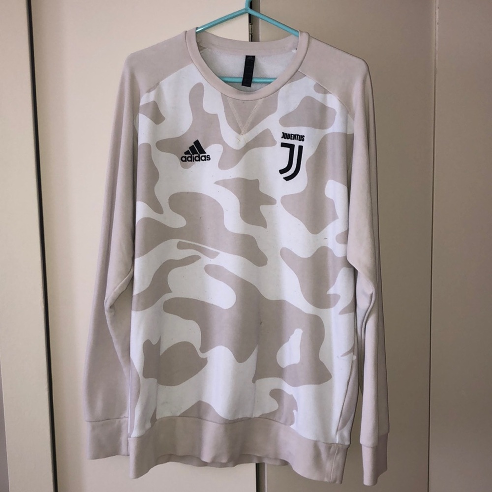 Juventus Crew Neck Adidas Sweatshirt (L)